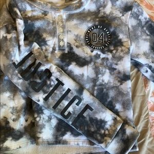 4/$15 Girls justice sweatshirt